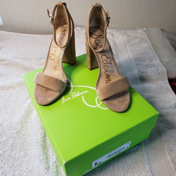 Sam Edelman Yaro Block Heel Sandal Womens 6.5 Oatmeal Suede Casual Chic Summer - Picture 1 of 9